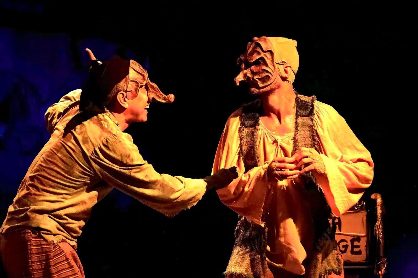 Grupo goiano Zabriskie apresenta distopia cômica em festival de teatro na França