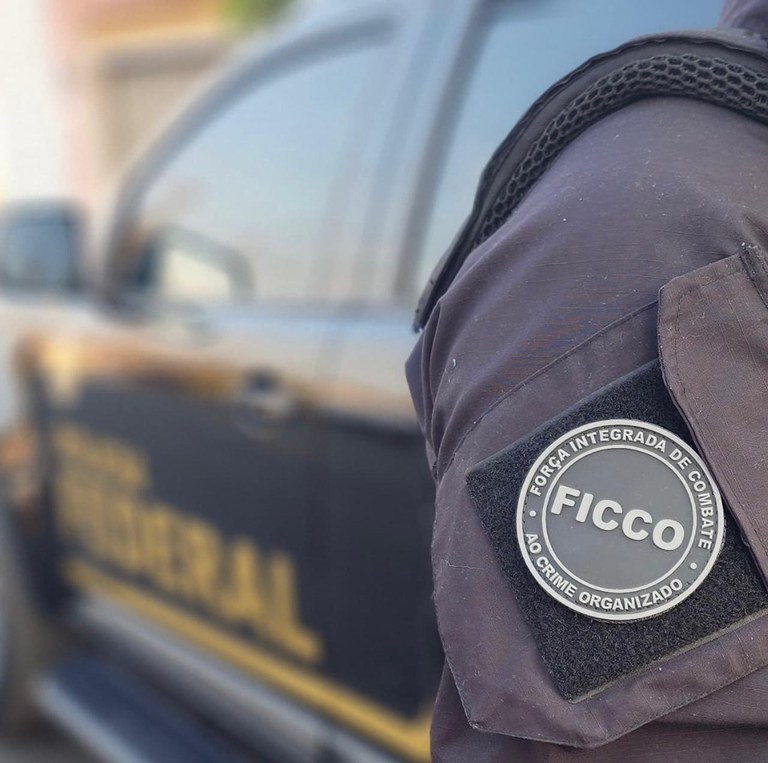 Operação Vila do Conde para combater organização criminosa voltada ao tráfico internacional de drogas e à lavagem de capitais.