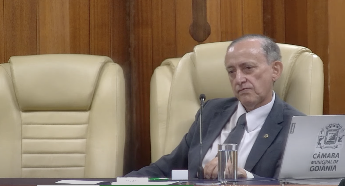 Decano da Casa, vereador Anselmo Pereira não responde a provocação do presidente estadual do MDB, Daniel Vilela - Foto: Reprodução