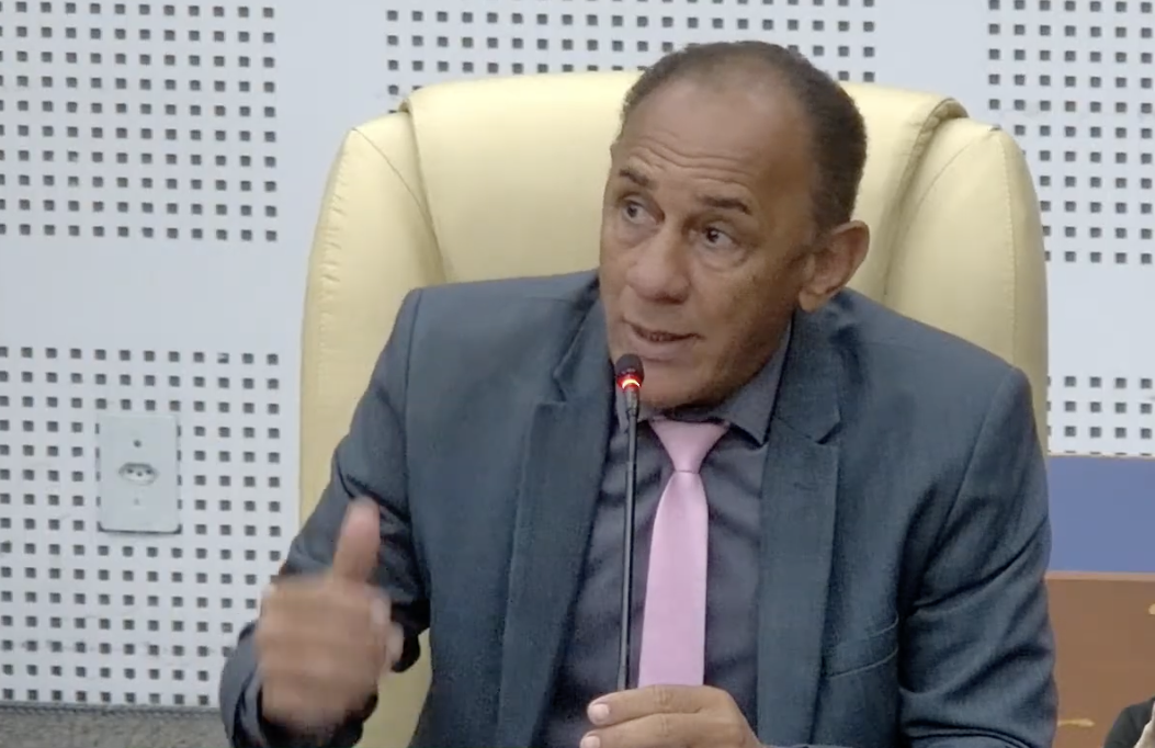 Markim propõe lei sobre parada fora do ponto, mas já votou a favor de medida - Sessão de 27 de agosto de 2025