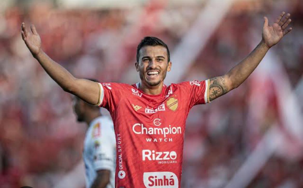 Guilherme Parede de volta ao ataque do Vila