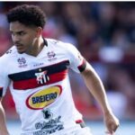 Fabio, destaque do Anápolis, contratado pelo Goiás