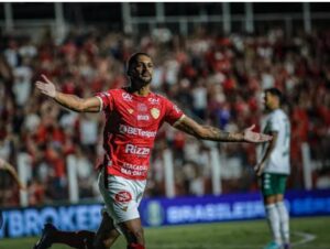 Junior Todinho, autor do gol do Vila