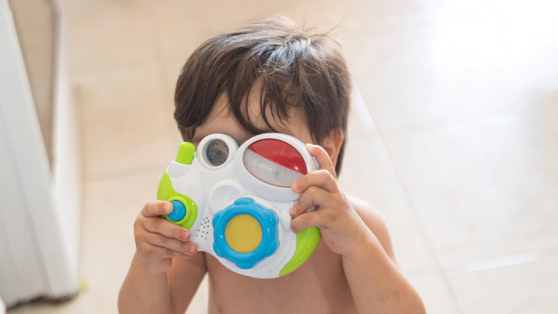 muitos dos itens tinham tamanho e formato que facilitam o contato oral, aumentando a possibilidade de exposição às substâncias