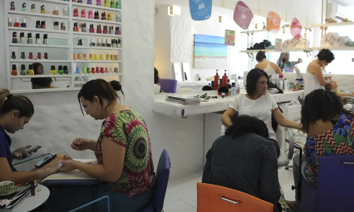 Anvisa unhas gel