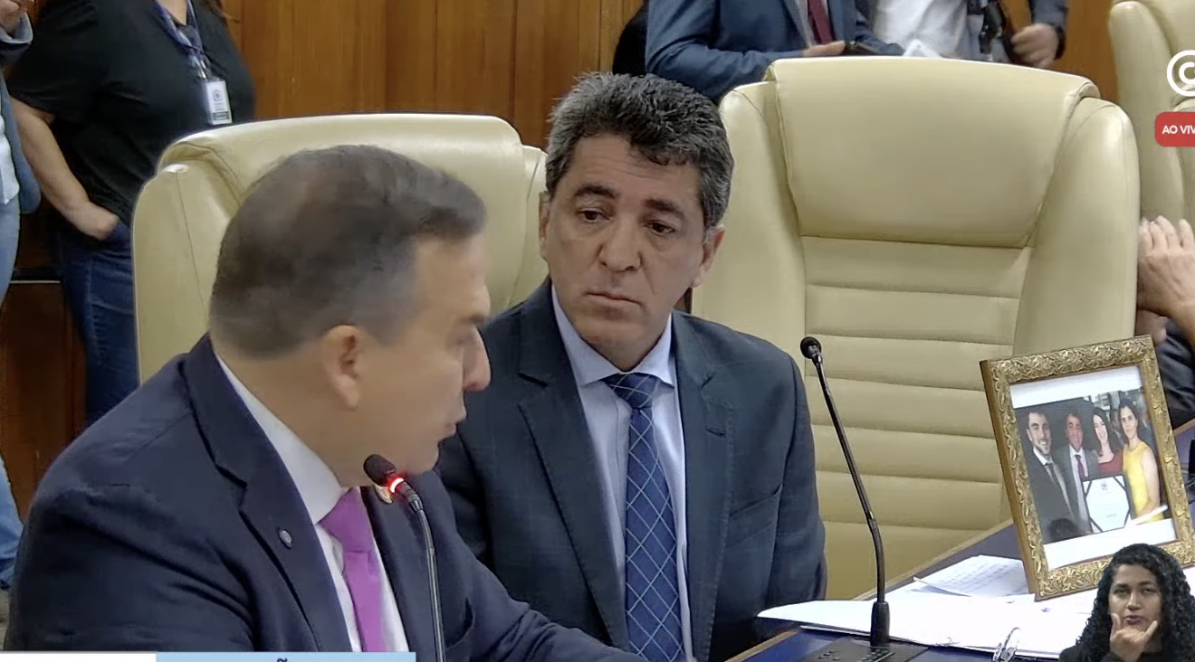 Cabo Senna e Sandro Mabel: Vereador cobra retratação: “Se retrata ao mundo ou prova que sou malandrinho”