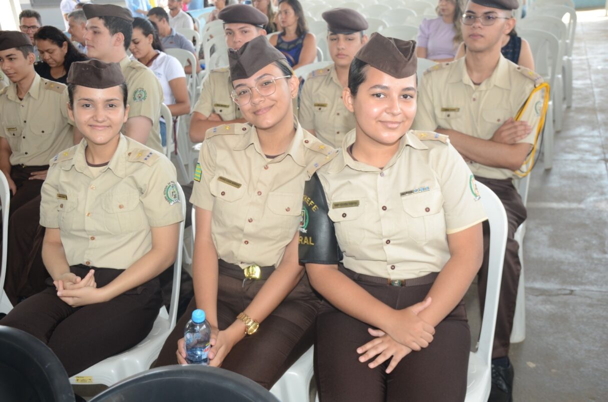 Inscrições para processo seletivo 2026 de colégios estaduais militares são realizadas pela internet, até 31 de outubro - Solimar de Oliveira