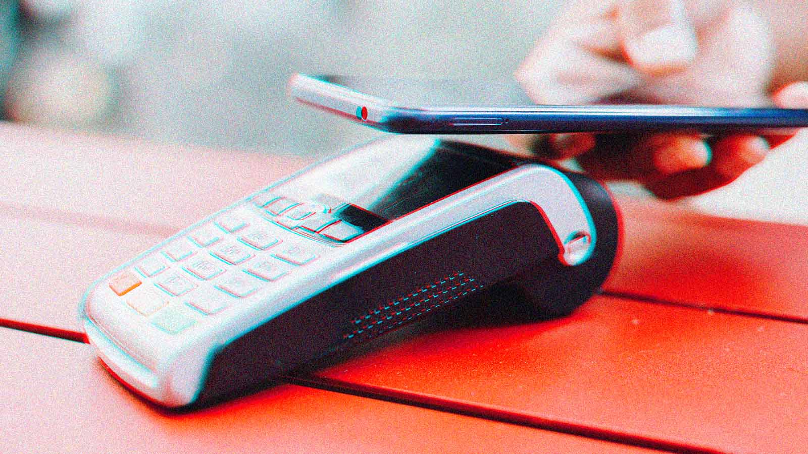 Pagamentos por aproximação aumentam no Brasil e impulsionam expansão das carteiras digitais