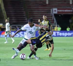 Goiás desperdiça chances de vencer - Foto: GEC