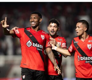 Depois de cumprir suspensão, Lelê volta ao ataque do Atlético