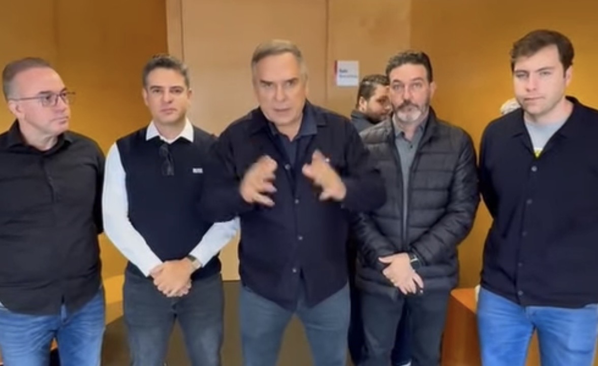 Sandro Mabel monitora chuvas em Goiânia durante viagem à Espanha