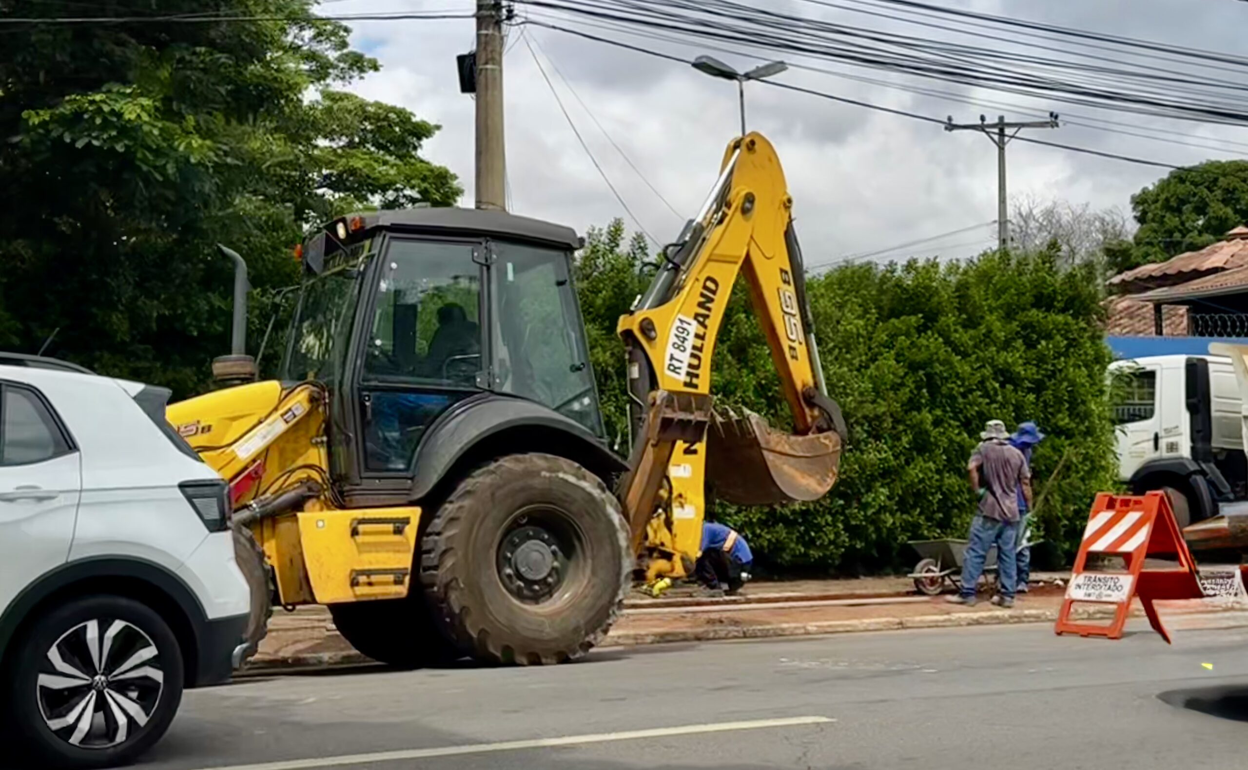Seinfra inicia obra de 900 metros de calçada acessível entre CRER e Adfego após decisão judicial