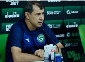 Saiu Mancini, entrou Carille. Goiás piorou…