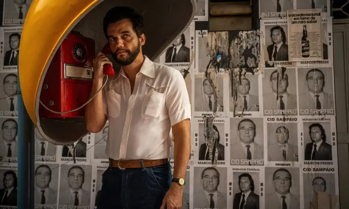 O Agente Secreto chega nesta quinta-feira (6) a mais de 700 cinemas, em 370 cidades brasileiras - (Imagem: Victor Jucá/Divulgação)
