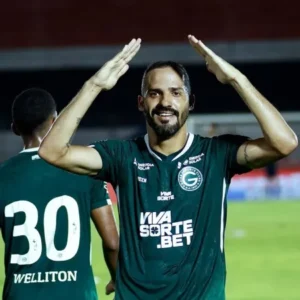  Anselmo Ramon, nove jogos sem marcar gols - Goiás E.C