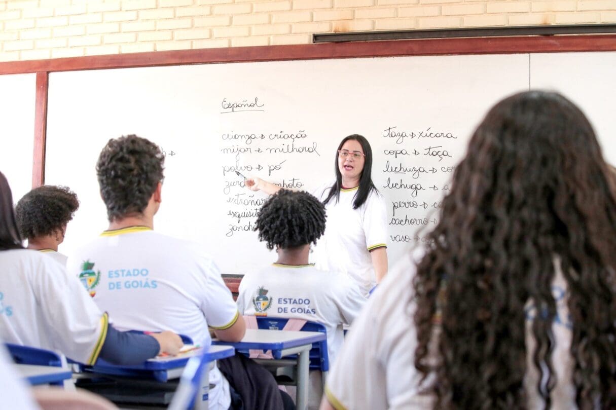 Professores de Goiânia terão aumento no salário a partir de maio; veja novo valor
