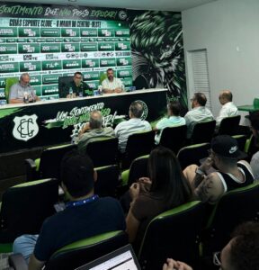 Coletiva no Goiás, muita expectativa, poucas novidades