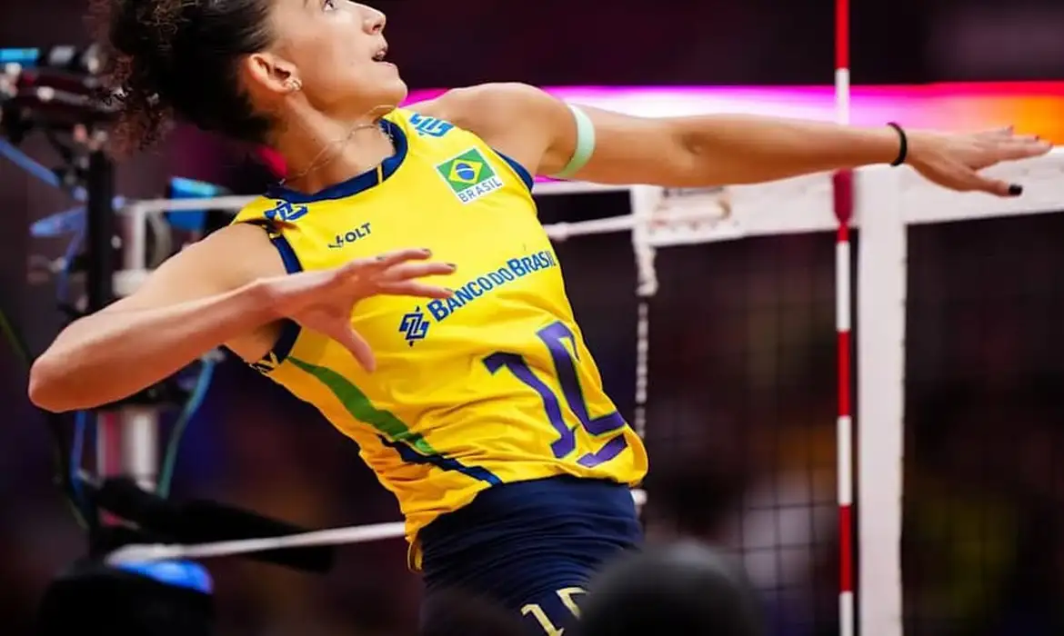 Gabi Guimarães foi escolhida a segunda melhor jogadora de 2025 pela Federação Internaciona- Reprodução