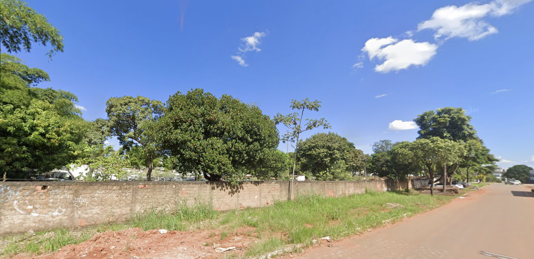 Pátio de veículos apreendidos da Prefeitura de Goiânia