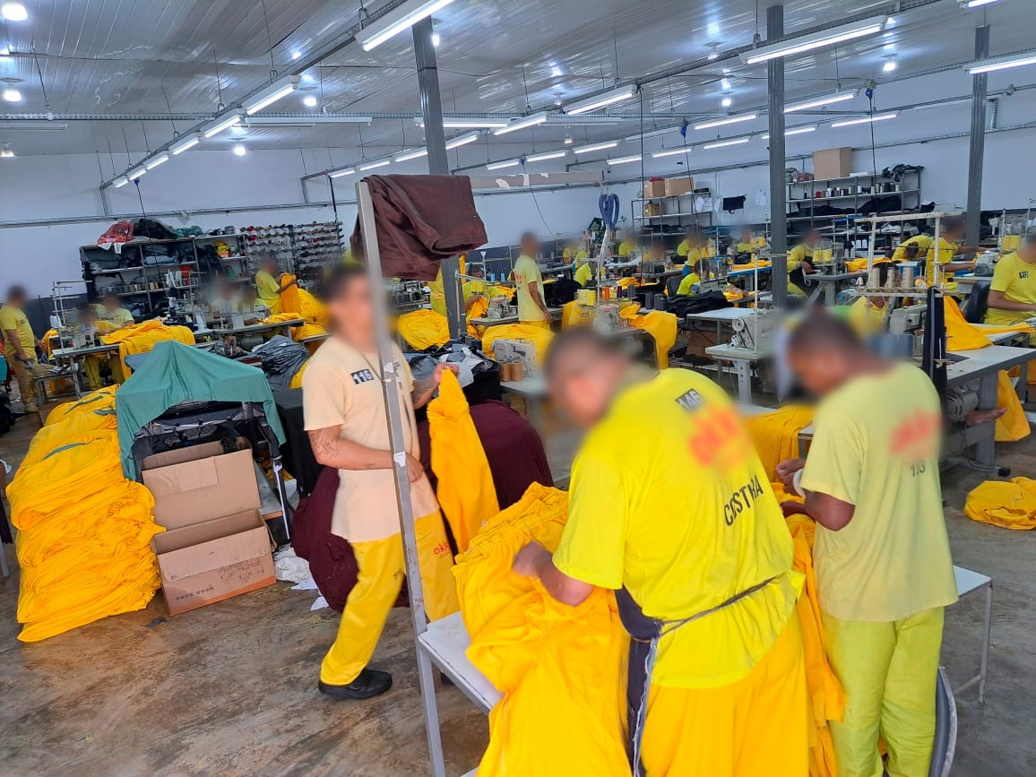 Custodiados uniforme