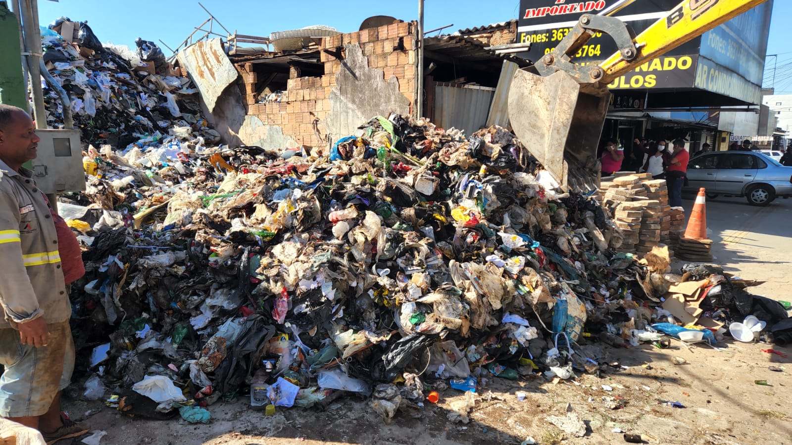 limpeza materiais inservíveis