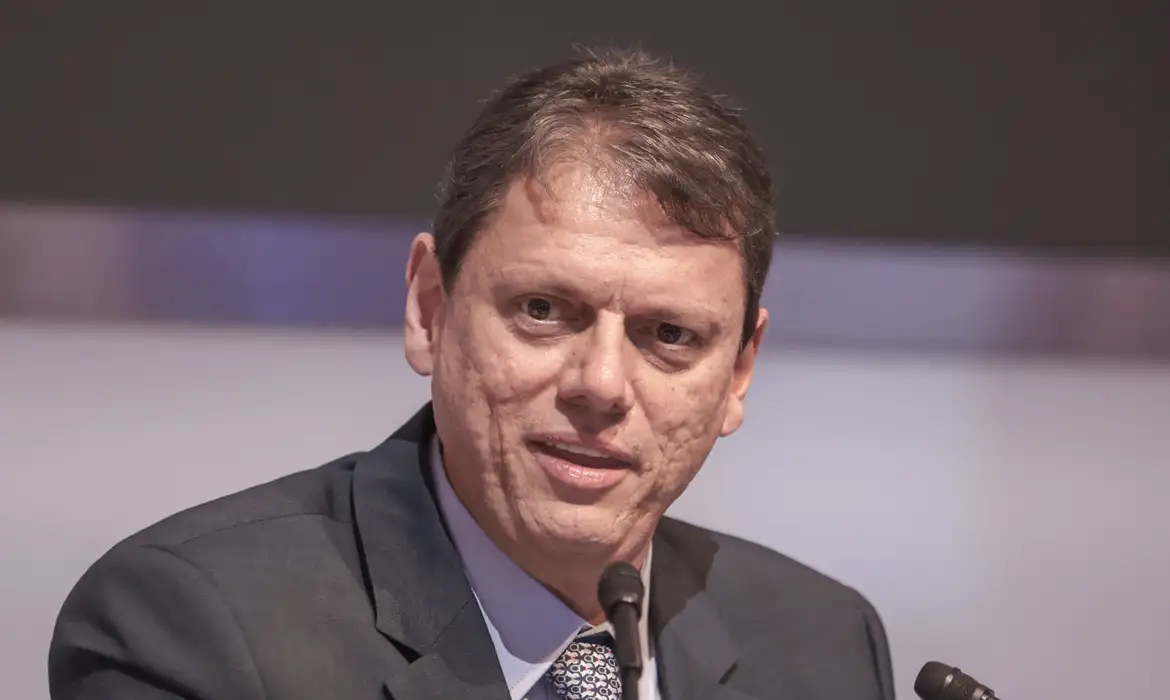 Tarcísio visitar Bolsonaro