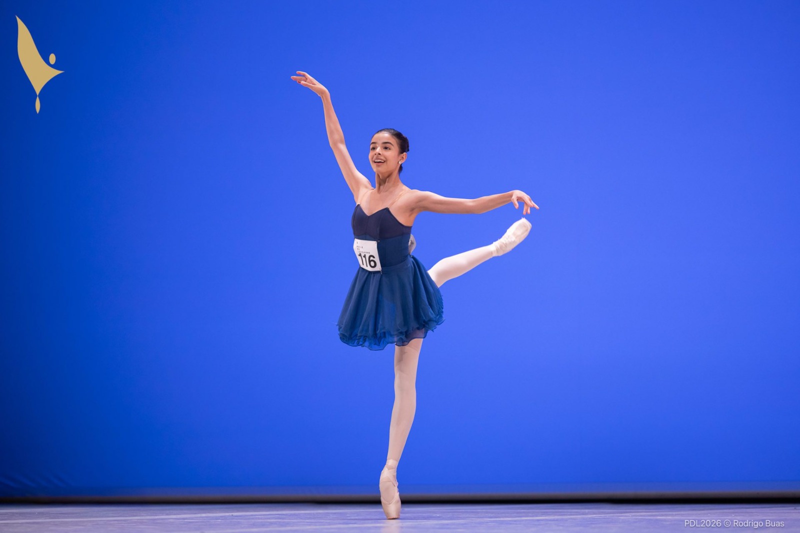 Bailarina do Basileu França Martina Sánchez recebe 12 bolsas para dar continuidade na formação artística no exterior