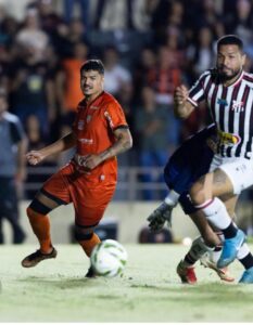 Abecat cede o empate ao Anápolis