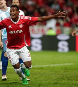 Raikkonem, vendido ao Internacional