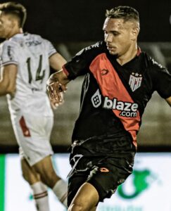 Goiás tem interesse em Luis Fernando, ex Atlético