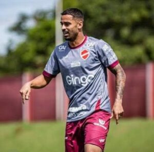 Dellatorre, artilheiro com seis gols