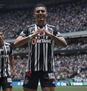 Carlos Eduardo, o Cadu, novo centroavante do Goiás