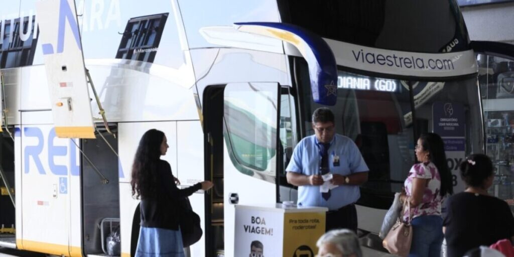 Grupo de transportes, serviços auxiliares aos transportes e correio, apresentou crescimento de 4,2% no acumulado do ano de 2025