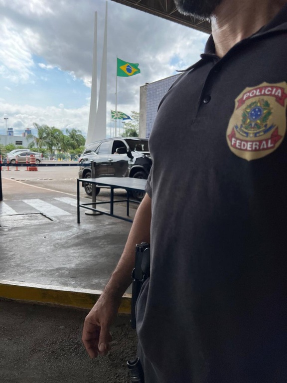 O foragido estava escondido em uma residência no Paraguai e utilizava documento falso para dificultar sua identificação - PF