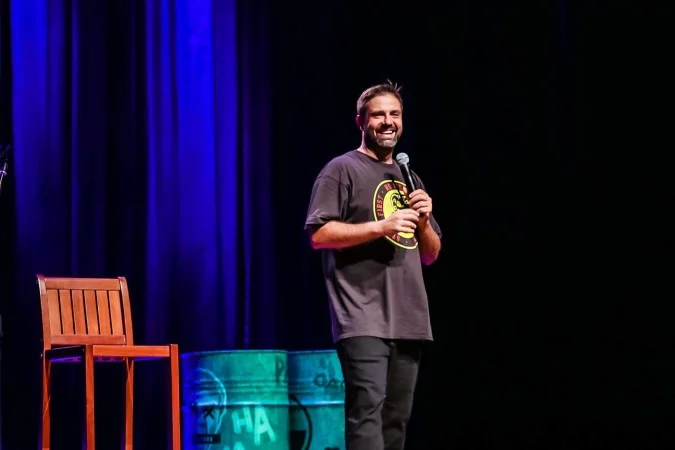 Fábio Rabin apresenta novo show de stand-up em Anápolis e Goiânia neste fim de semana