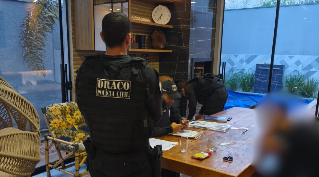 Polícia Civil cumpre mandado em Anápolis em operação contra facção criminosa