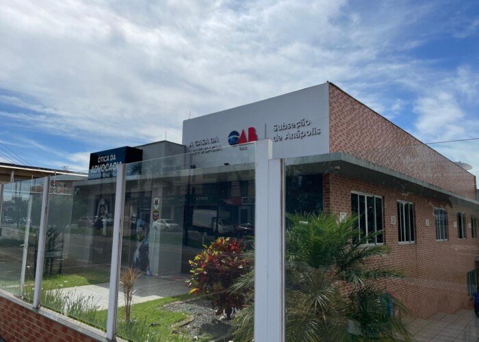 Projeto que reduz valor de dívidas pagas pela Prefeitura gera protesto de advogados em Anápolis