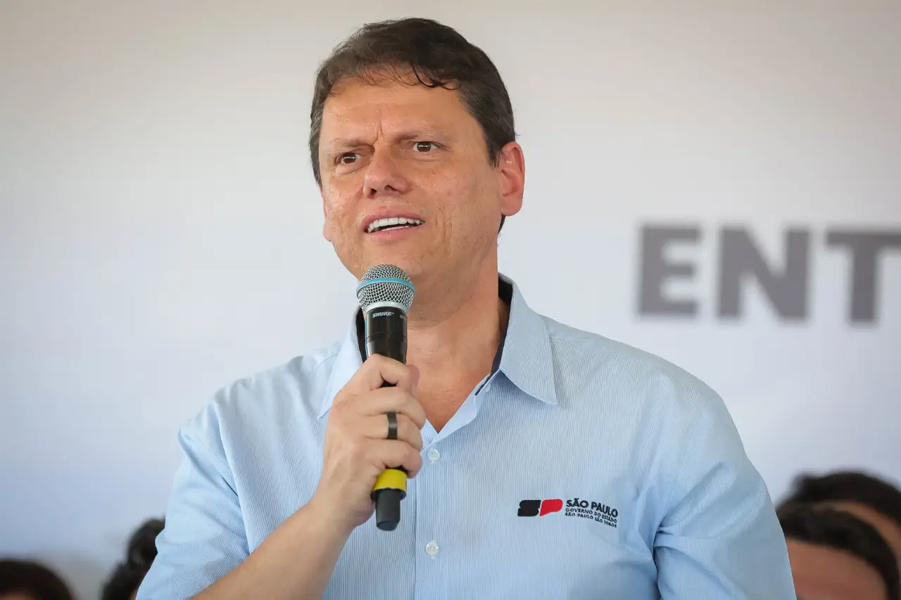 Tarcísio de Freitas defende rotulação de PCC e CV como terroristas oportunidade