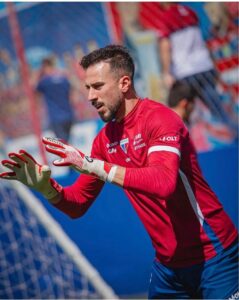 Helton Leite, novo goleiro do Vila