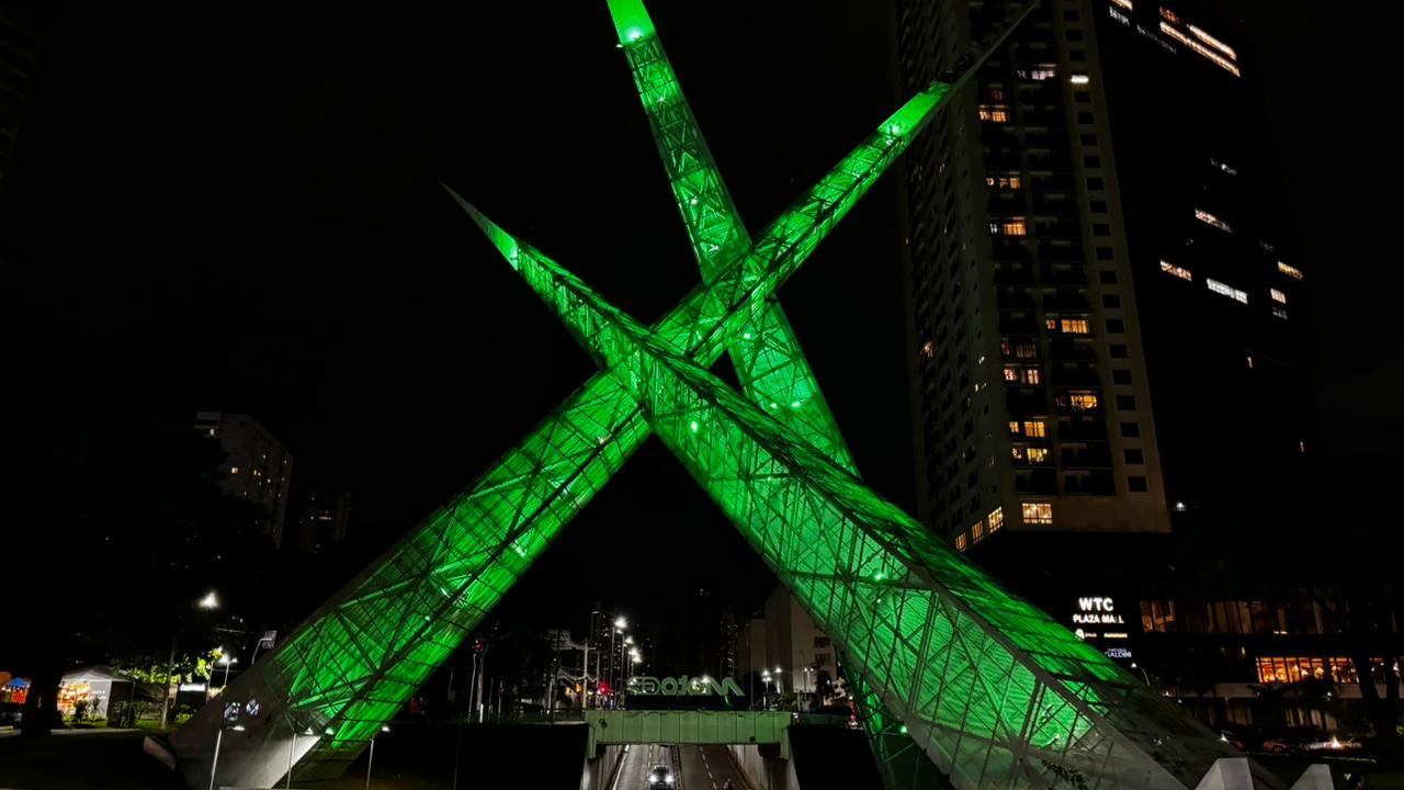 Goiânia ilumina o Viaduto Latif Sebba de verde e entra na celebração global do Dia de São Patrício - Divulgação - Goiânia MotoGP
