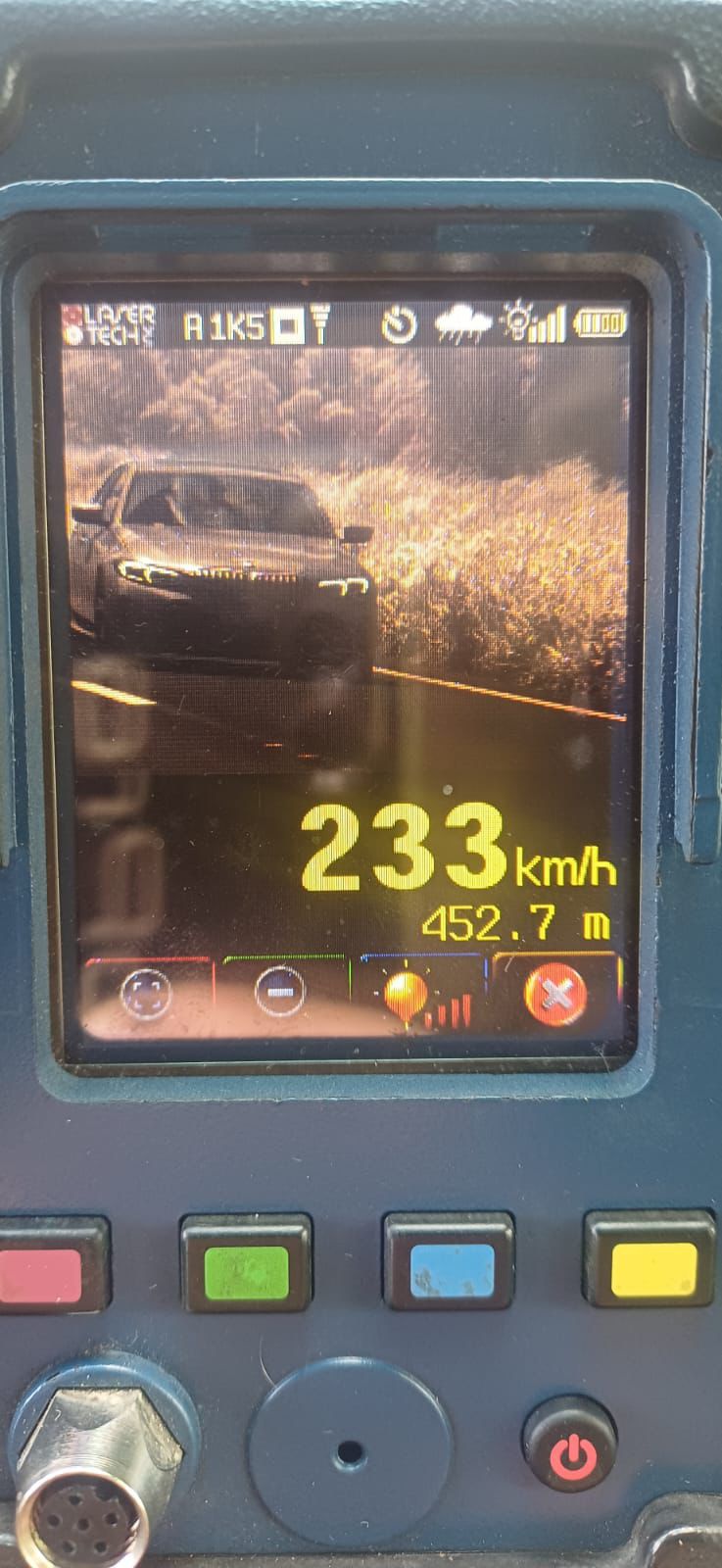 Somente nos primeiros meses deste ano, mais de 23 mil veículos foram flagrados acima do limite em Goiás - PRF