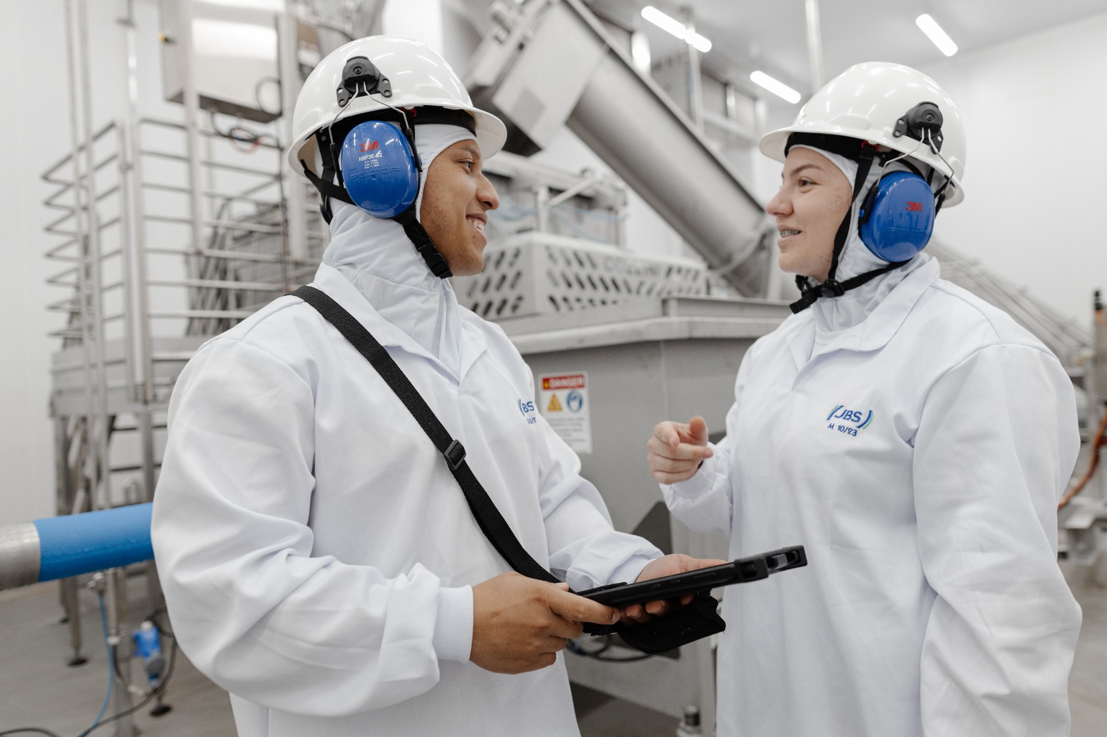 Friboi lança programa para formar jovens lideranças industriais com vagas em Goiás