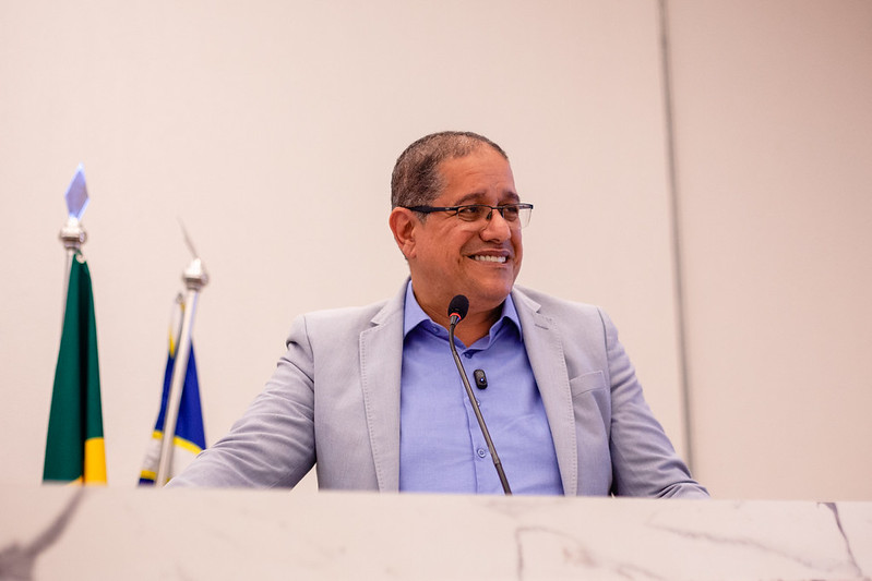 Ao visitar Câmara em Anápolis, Jeferson Rodrigues faz da tribuna palco para discurso em tom religioso