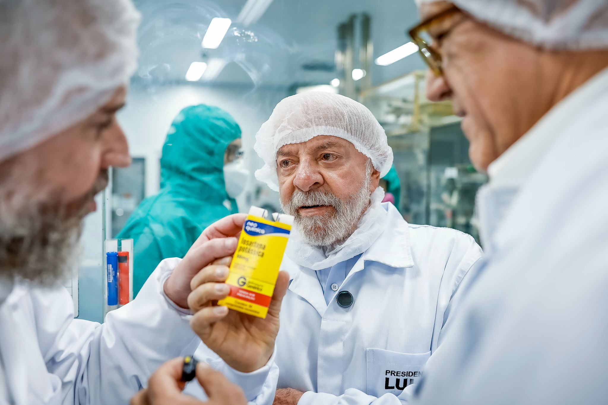 Após visita de Lula a Anápolis, Brasil inicia produção inédita de insumo do Buscopan