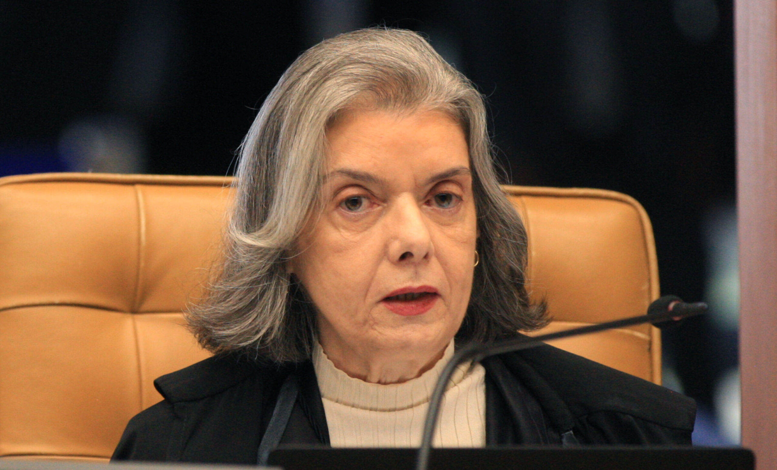 Cármen Lúcia antecipa saída da presidência do TSE antes do fim do mandato