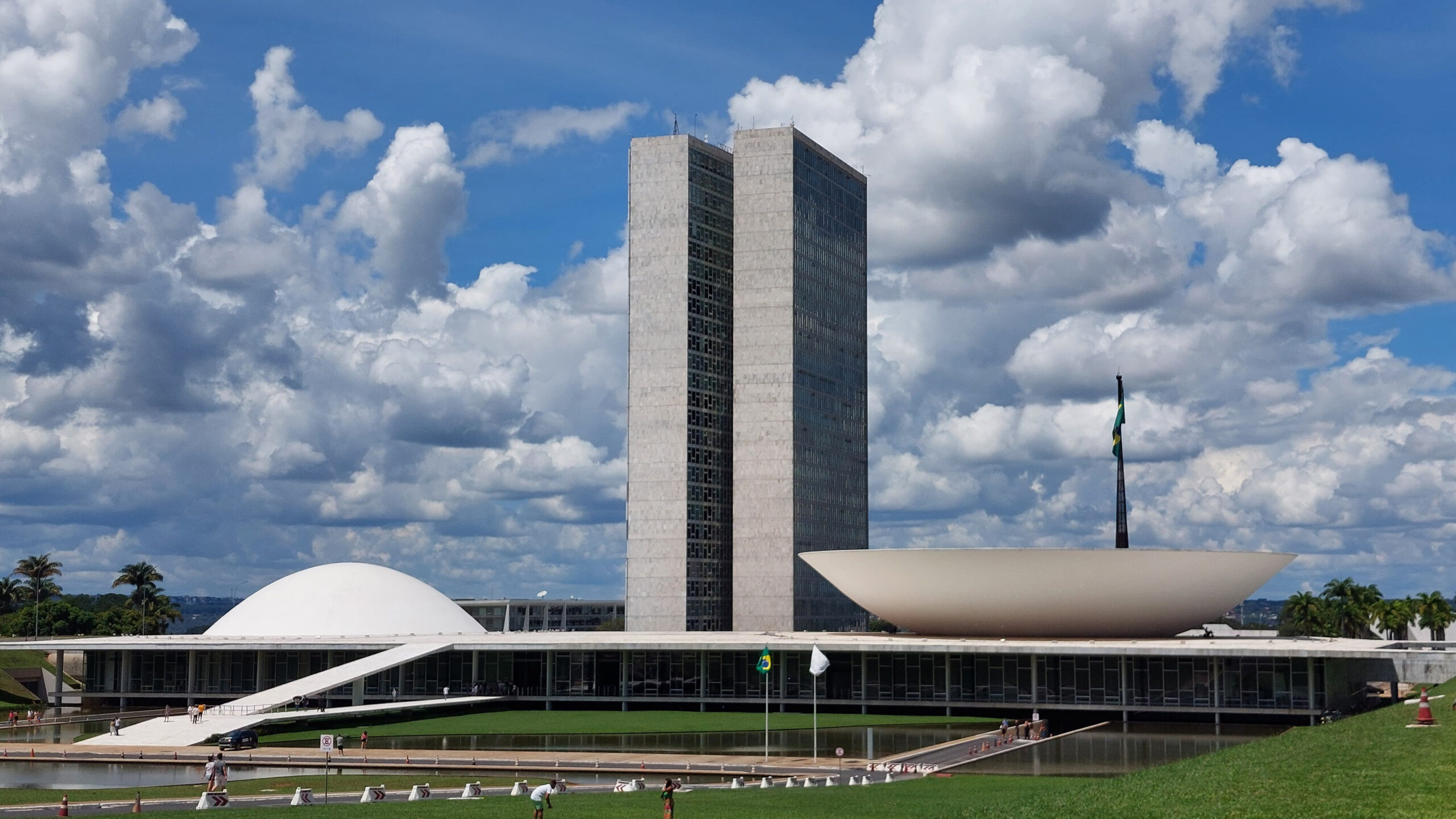 6x1 Empresários goianos propõem adiar discussão sobre o fim da jornada 6x1