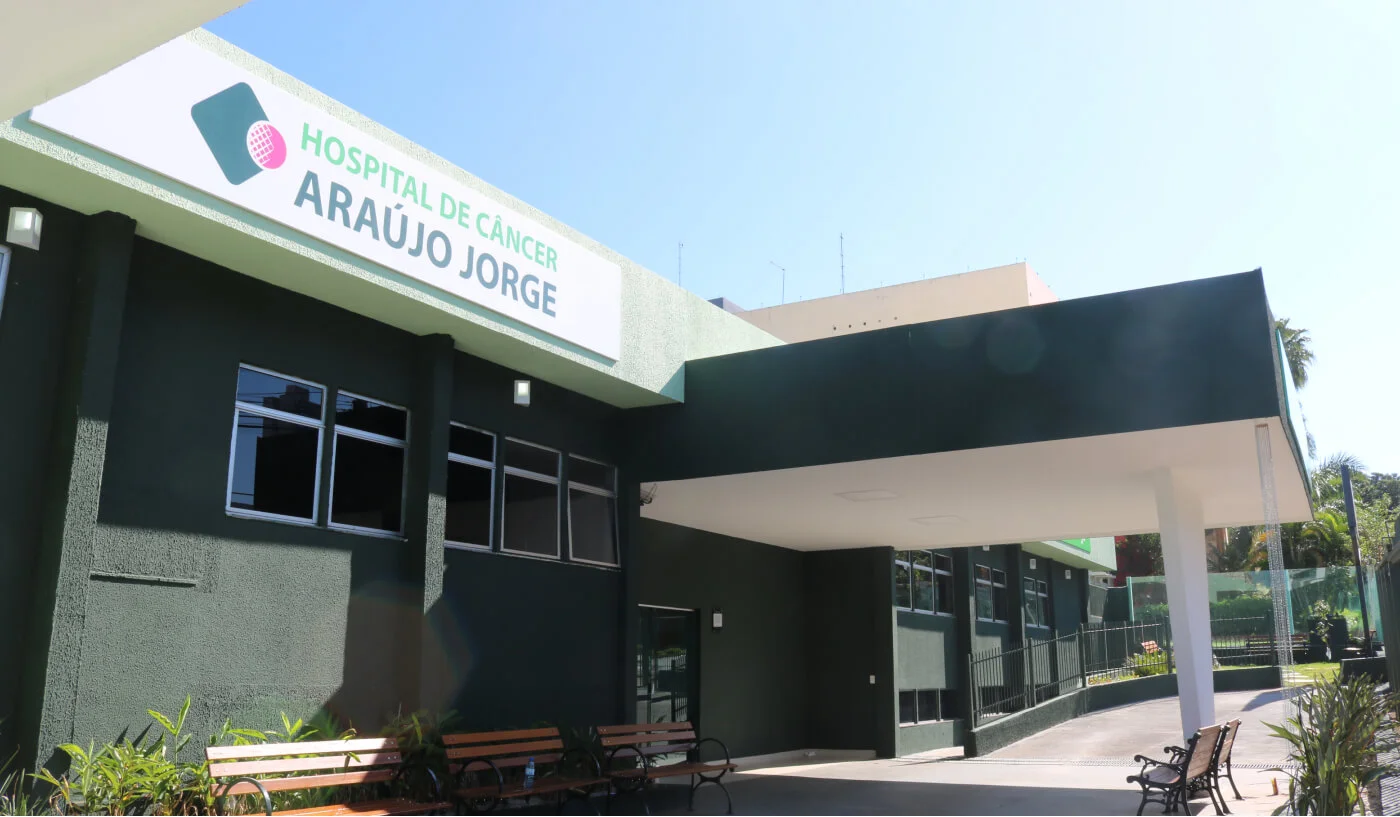 Hospital Araújo Jorge abre 100 vagas de emprego em Goiânia e Anápolis; saiba como se inscrever