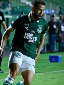 Rodrigo Soares volta após cumprir suspensão automática