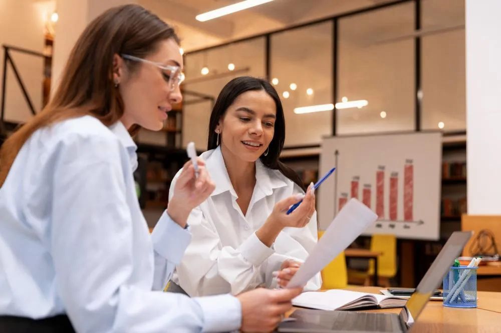 70% dos profissionais dizem que benefícios influenciam permanência, mas empresas ainda não entregam o que mais engaja
