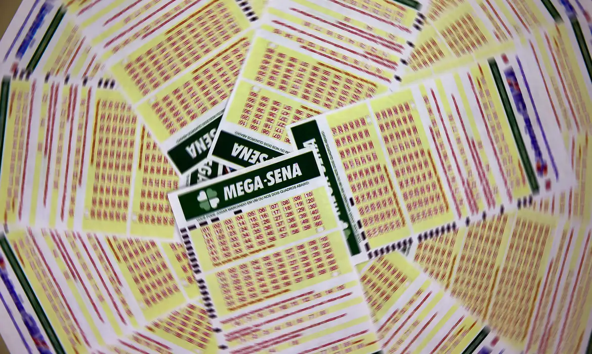 Mega-Sena acumula e prêmio vai a R$ 42 milhões; apostas de Goiás faturam mais de R$ 26 mil na quina - Reprodução